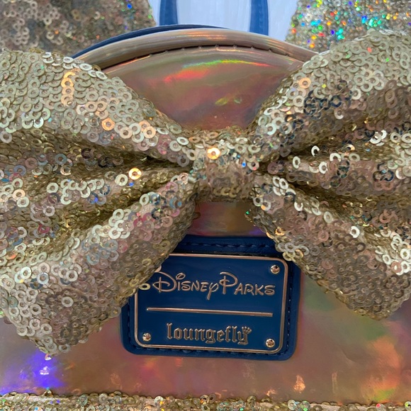 50th Anniversary EARidescent Shimmer Loungefly Mini Backpack Excellent Condition - Picture 2 of 7